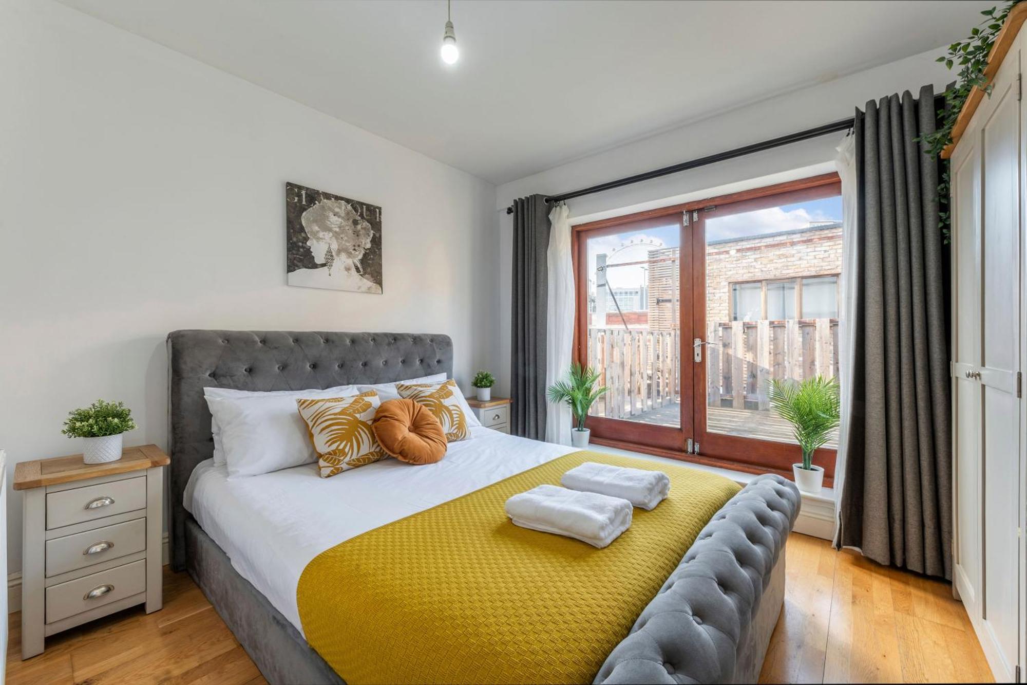 London Waterloo Apartment With Large Private Terrace - View Of The London Eye - 1 Bedroom 1 Bath Exterior foto